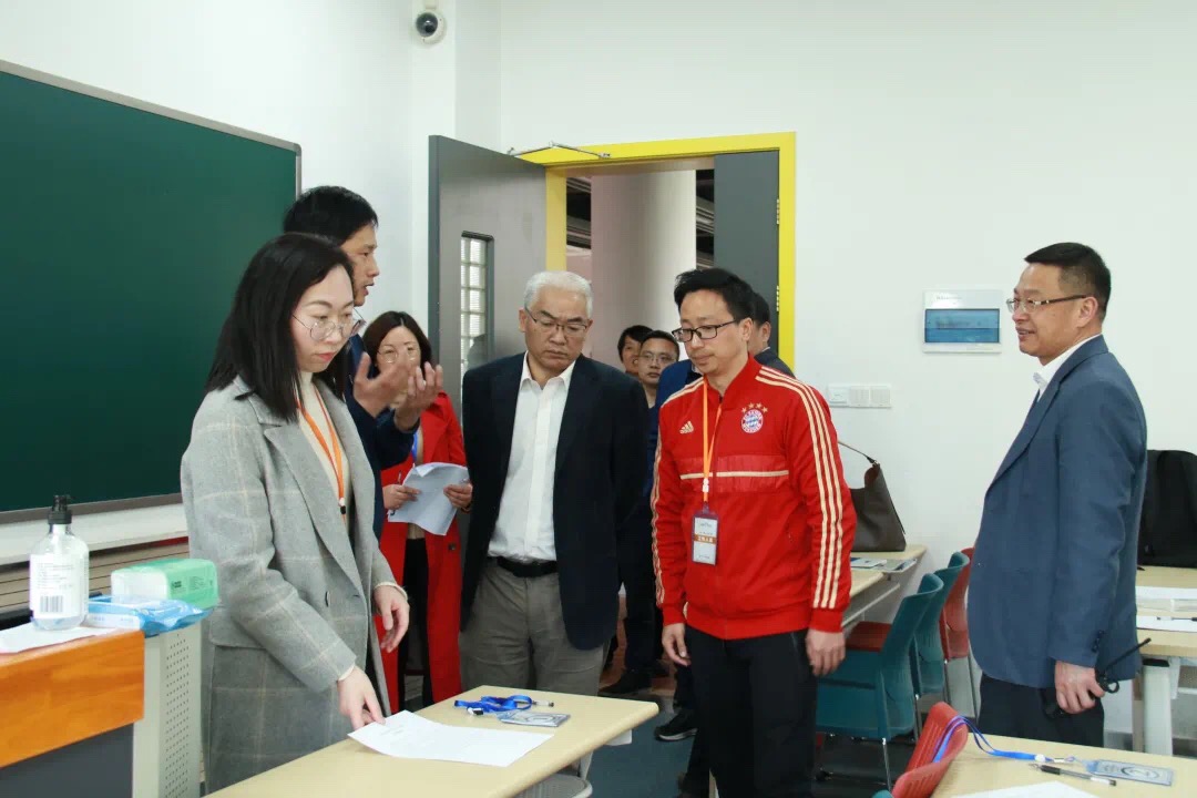 浙江万里学院“三位一体”面试顺利结束